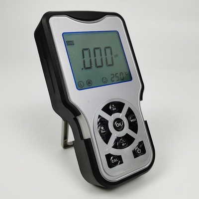 Kompaktes und leichtes EG-TDS-Meter für einfache Wasserprüfungen in Industrieanlagen