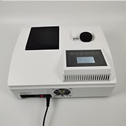 Genaue Transmittanzmessungen mit einem hochpräzisen UV-sichtbaren Spektrophotometer